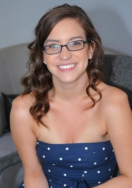 Excellent american brunette hottie Alexa Amore in sexy glasses reveals big knockers and hot butt 