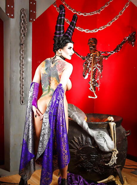 Alluring american pornstar Romi Rain revealing big titties and hot butt 